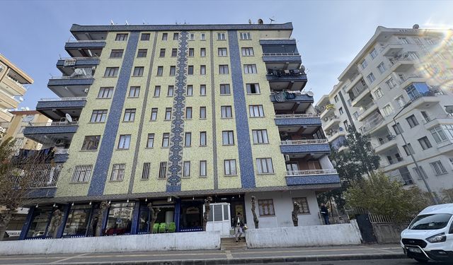 Diyarbakır'da kan donduran olay!  3 aylık bebeğini 4. kattan attı