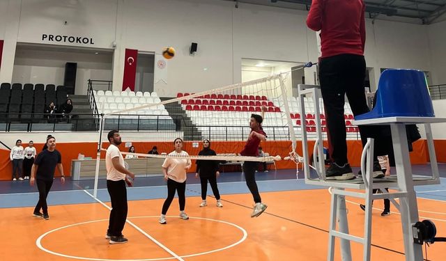 Sandıklı MYO Güz Dönemi Voleybol Turnuvası sonuçlandı