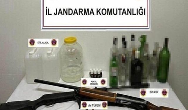 Yeni yıl öncesi kaçak alkol ve silah ele geçirildi