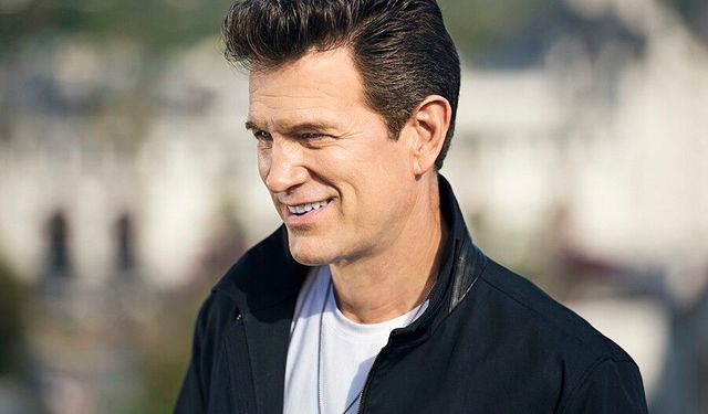 Chris Isaak İstanbul'a geliyor
