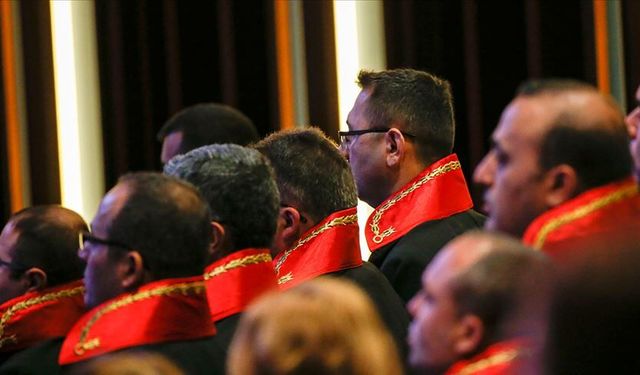 Adli tatil ne zaman başlıyor, ne zaman bitiyor? HMK ve CMK süreleri duruyor mu? İşte resmi adli tatil takvimi