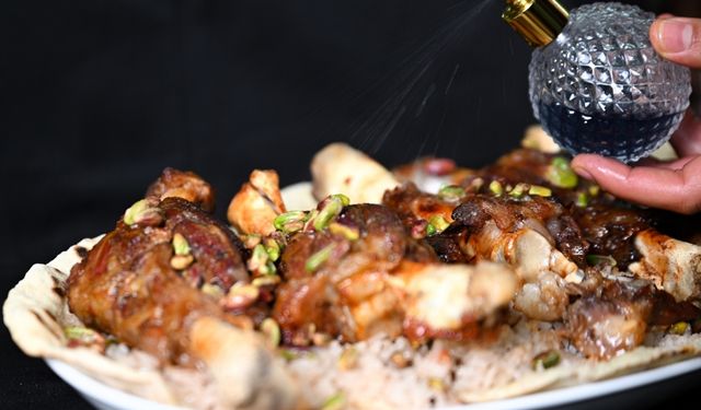 Osmanlı yemekleri için yenilebilir parfüm geliştirildi