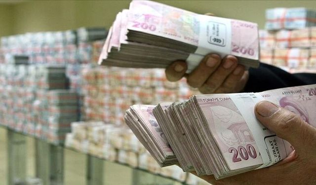 Bankacılık sektöründe kredi hacmi ve döviz pozisyonundaki son durum nasıl?