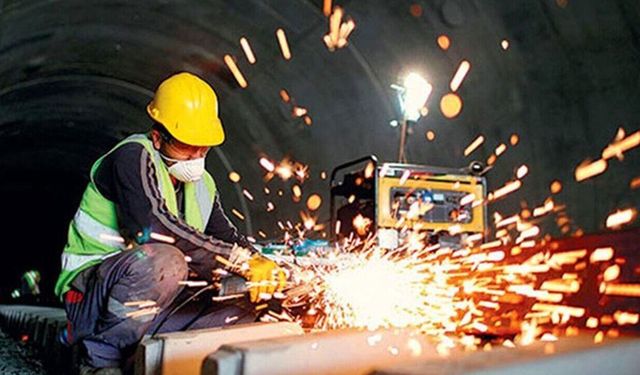 Ücretli çalışan sayısı 15,7 milyonu aştı