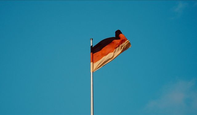 Başörtülü Alman kadına, Almanya'da saldırı!