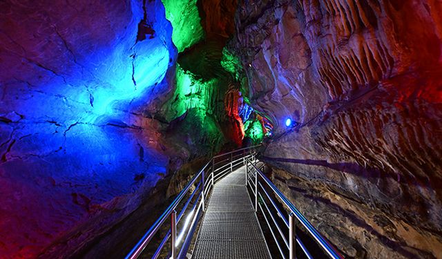 Trabzon’un gizli cenneti Çal Mağarası! Ziyaretçi sayısı açıklandı