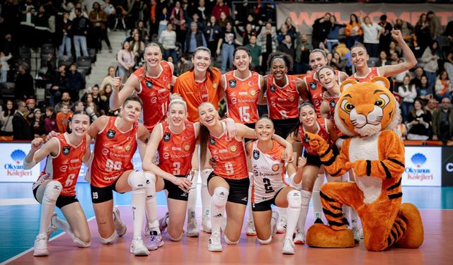 Eczacıbaşı Dynavit Olympiacos’u set vermeden geçti