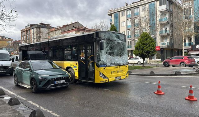 İstanbul'da zincirleme kaza: Sancaktepe'de 5 yaralı!