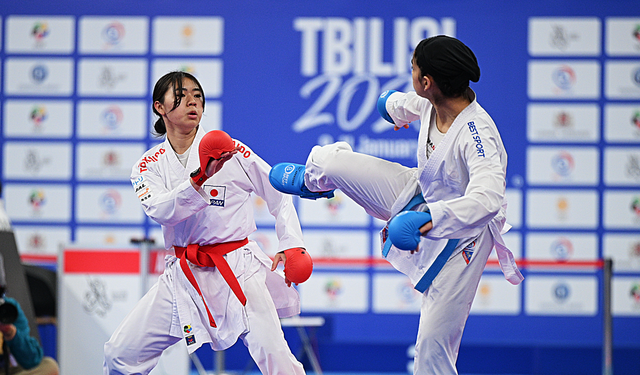 Türk karateciler Tiflis'ten iki madalyayla döndü