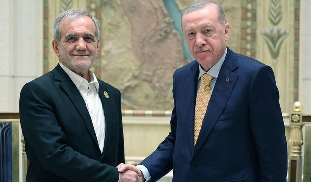 Cumhurbaşkanı Erdoğan, İranlı mevkidaşı Pezeşkiyan ile görüştü