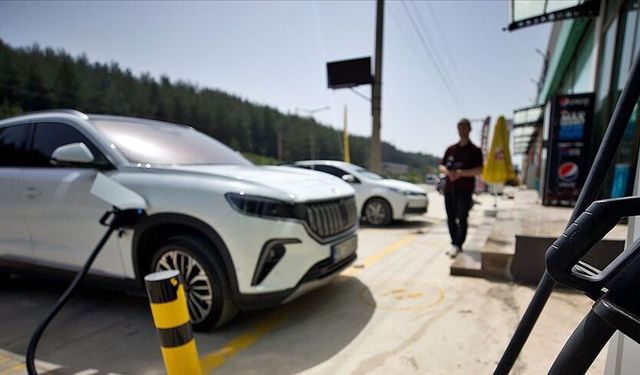 Trafiğe kayıtlı elektrikli otomobil sayısı 370 bini aştı