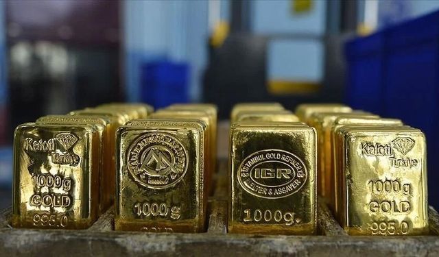 Rusya'dan altın hamlesi geliyor! Ülke dışına çıkarmak yasaklanıyor