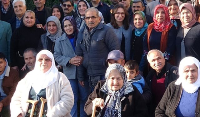 108 yıllık ayrılık sona erdi, aile ilk defa bir araya geldi