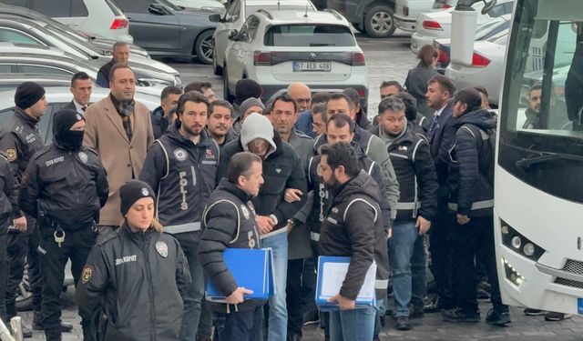 Zonguldak'ta araç muayene işlemlerinde usulsüzlük yaptıkları iddiasıyla 13 şüpheli yakalandı