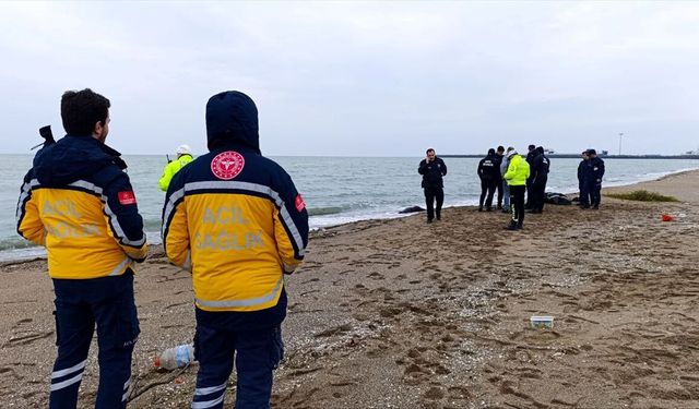 Sakarya sahilde yürüyüş yaparken ceset buldular