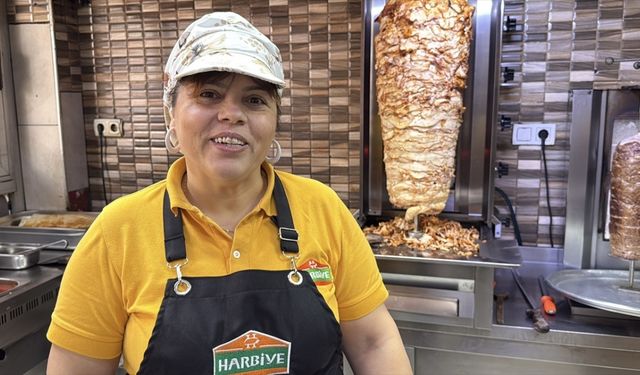 Hatay’dan Aydın’a yeni bir hayat: Depremzede kadın dönerci oldu