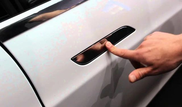 Elektrikli araçlarda gizli kapı kolu yasağı