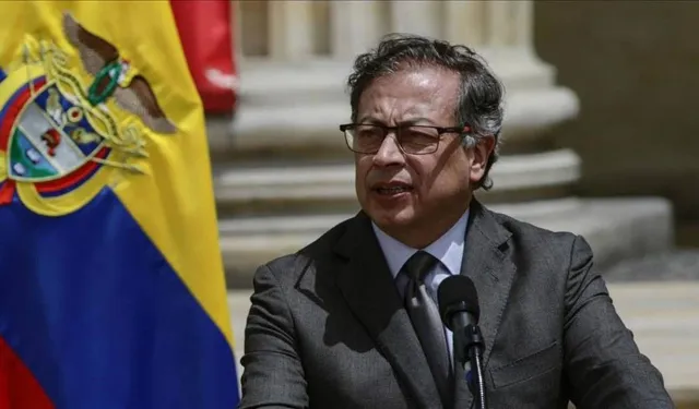 Kolombiya Cumhurbaşkanı Petro, asgari ücrete zam teklifinin reddedilmesi nedeniyle halkı eyleme çağırdı