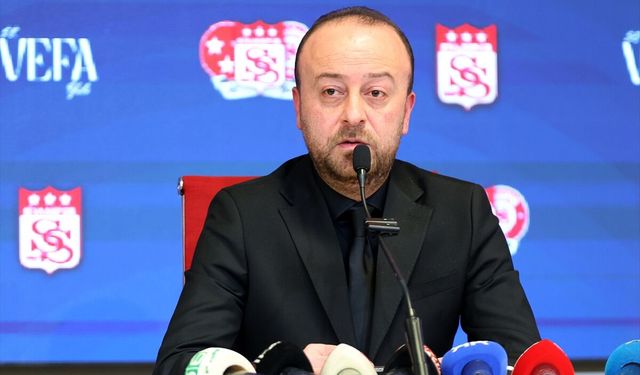 Sivasspor başkanı Burak Özçoban: “33 puanın tamamına talibiz”