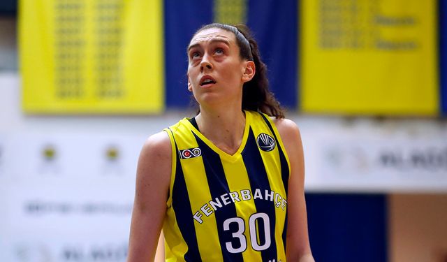 ABD'li yıldız Breanna Stewart yeniden Fenerbahçe Opet'te