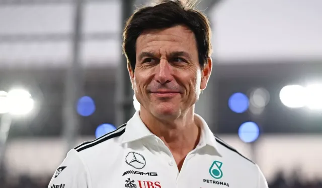 Wolff: "Russell, 2026 favorisi olarak gösterilmeli"