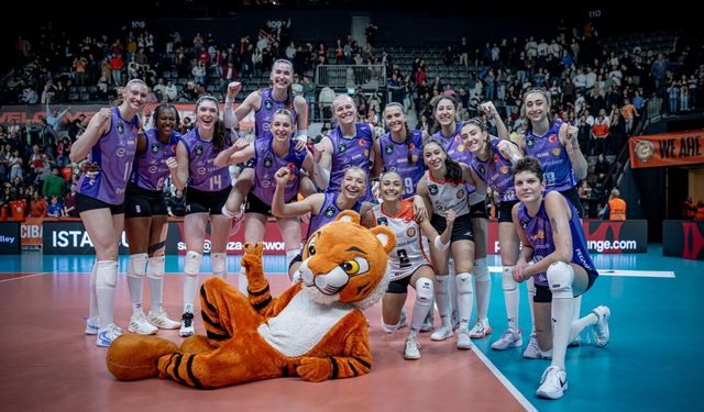 Eczacıbaşı Rzeszow karşısında ilk maçı kazandı