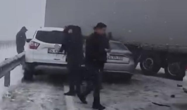 Siverek-Diyarbakır karayolunda zincirleme kaza: Yol trafiğe kapandı
