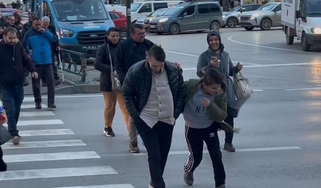 Bursa'da fırtına uyarısı.. Vatandaşlara "tedbirli olun" çağrısı