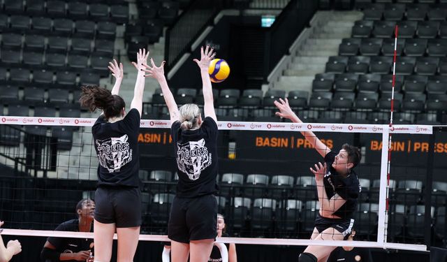 Eczacıbaşı yarı final ilk maçı için hazır!