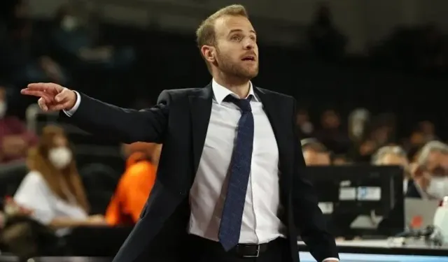 Karşıyaka başantrenörü Candost Volkan ile yollarını ayırdığını açıkladı!