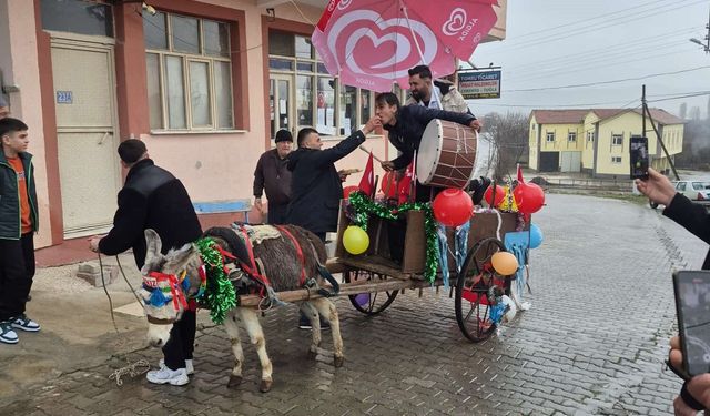 Asırlık gelenek hayat buldu: Eşek arabasıyla bahşiş turu