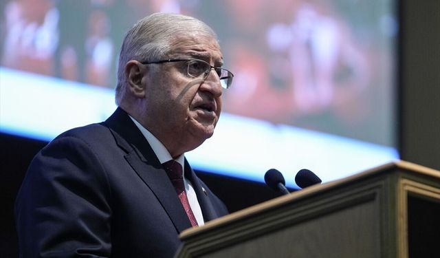 Milli Savunma Bakanı Güler, Polonyalı mevkidaşı Kosiniak-Kamysz ile telefonda görüştü