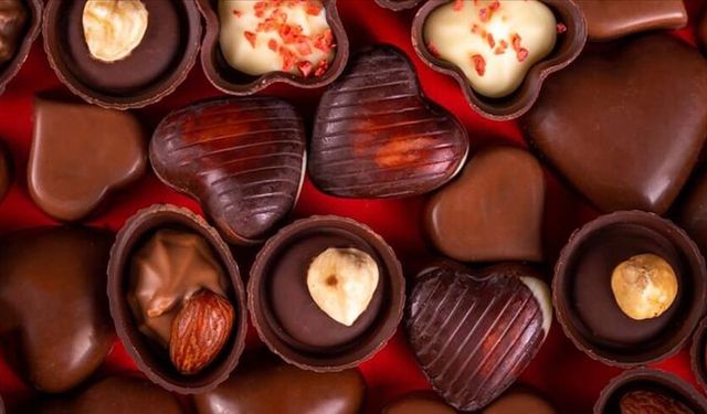 Uzmanından çikolata ve şeker alışverişinde açıkta satılan ürün uyarısı