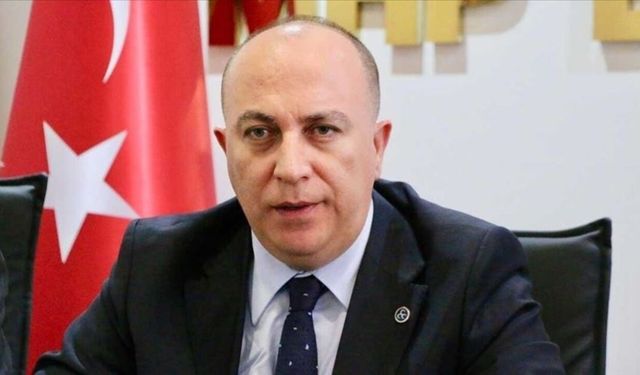 İzzet Ulvi Yönter MHP Genel Başkan Yardımcılığından istifa etti