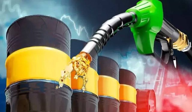Araç sahipleri dikkat! Petrol 82 dolar sınırına dayandı: Benzin, motorine zam var mı? (4 Mart 2026)