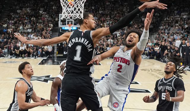 Wemby ‘Uzaylı’ modunu açtı; Spurs, NBA liderini evinde yıktı
