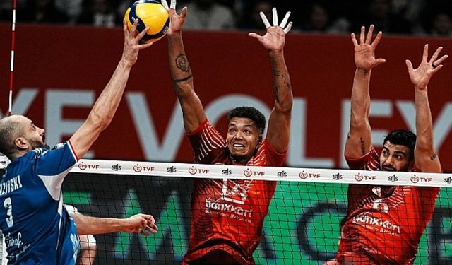 Efeler Ligi’nde kritik hafta! Zirve yarışı kızışıyor...