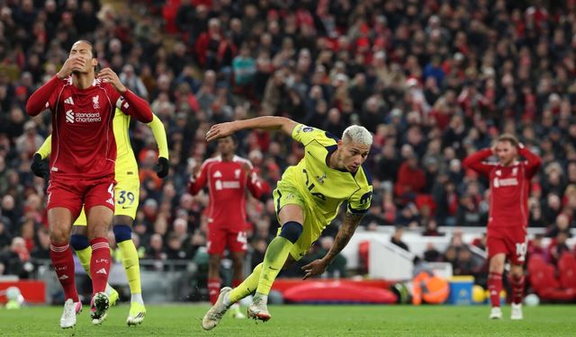 Liverpool, Tottenham karşısında son dakikada yıkıldı!