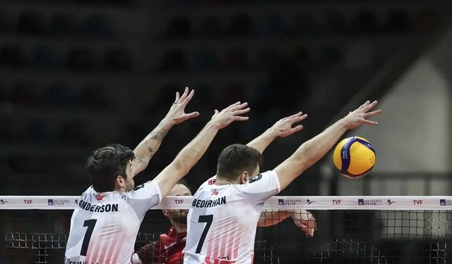 Efeler Ligi’nde kritik hafta! Zirve yarışı kızışıyor