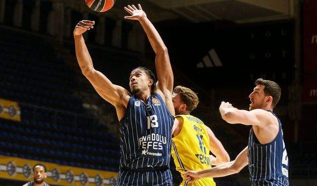EuroLeague'de Anadolu Efes Belgrad'da Tel Aviv'e boyun eğdi!