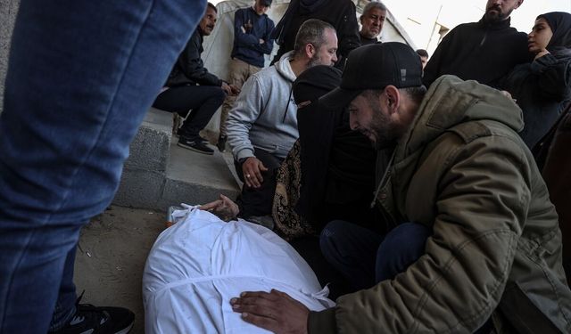 İsrail Gazze'de polis merkezini vurdu: 6 ölü, çok sayıda yaralı