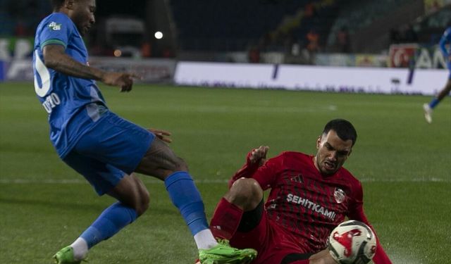 Rizespor geriden gelip kazandı: 2-1