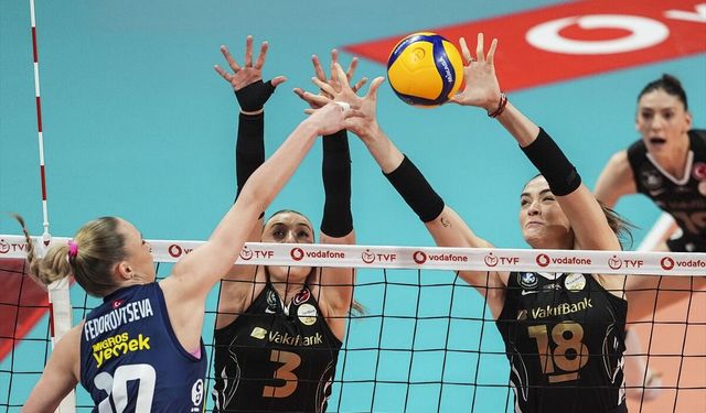 VakıfBank Sultanlar Ligi'nin final serisinde Fenerbahçe Medicana'ya konuk olacak!