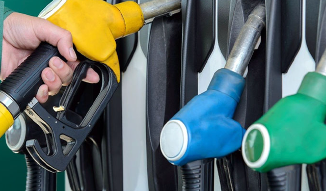 Akaryakıta 7 lira 65 kuruş zam yolda