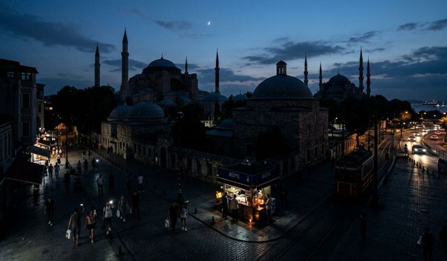 16 Haziran İstanbul elektrik kesintisi listesi! BEDAŞ elektrik arıza bildirim ekranı: Esenyurt, Bağcılar, Beşiktaş, Kağıthane elektrik kesintileri...