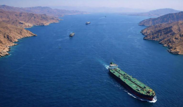 İran'dan ABD'ye gözdağı: Destroyer harekete devam ederse 30 dakika içinde vururuz