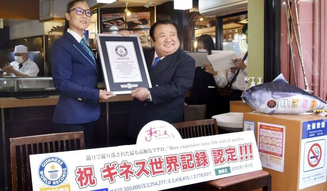 Japonya'da 3,2 milyon dolarlık ton balığı Guinness Rekorlar Kitabı’na girdi