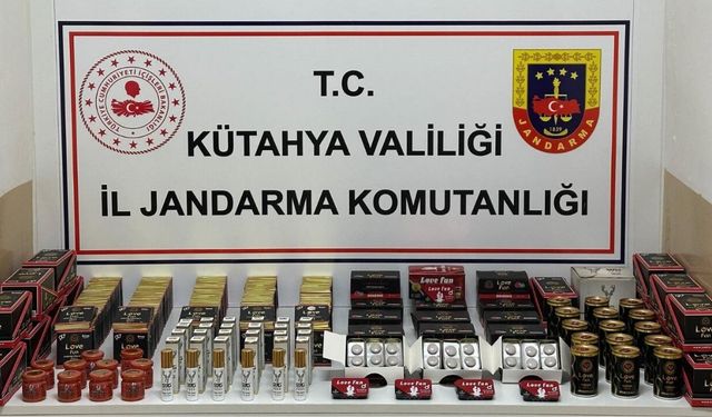Kütahya'da kaçak ürün operasyonu! 753 adet cinsel malzeme ele geçirildi