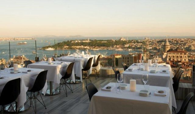 Top Wheels üyeleri Mikla'da bir araya geldi