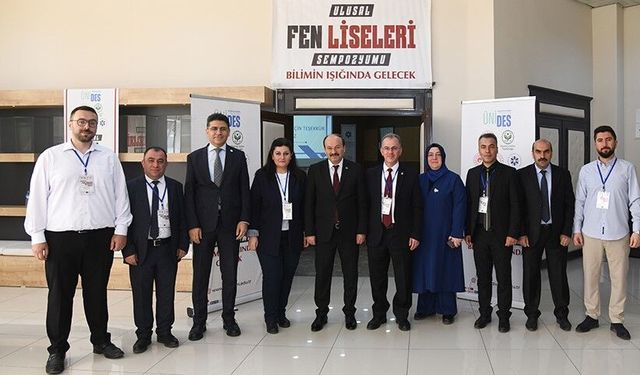 Fen liseliler bilim için ETÜ’de buluştu